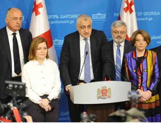ხაზარაძე: "ჩვენ შემოვედით პარლამენტში, რომ ბოლომდე მივიყვანოთ შარლ მიშელის დოკუმენტი"