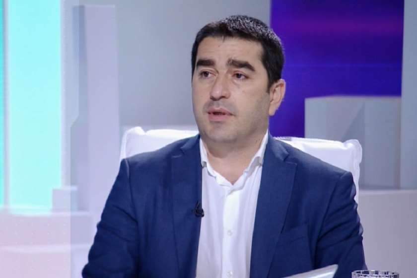 შალვა პაპუაშვილი აცხადებს, რომ მოსამართლეების შერჩევის პროცესში მონაწილეობაზე უარის თქმით ოპოზიცია 19 აპრილის შეთანხმებას არღვევს