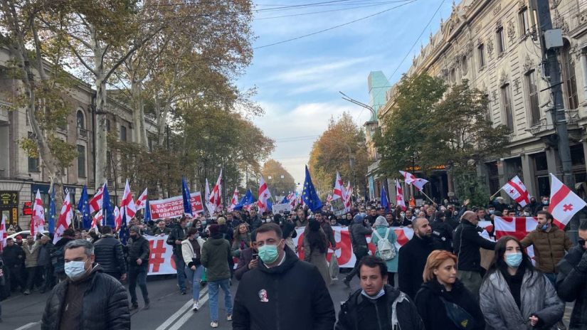 „გადაიყვანე“ - ოპოზიცია საპროტესტო აქციას მართავს