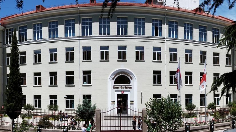 ყველანაირად არაადამიანური მოპყრობაა-საპატრიარქოს უნივერსიტეტის სტუდენტი