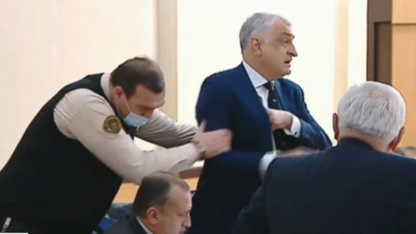 ხმაური თბილისის საქალაქო სასამართლოში