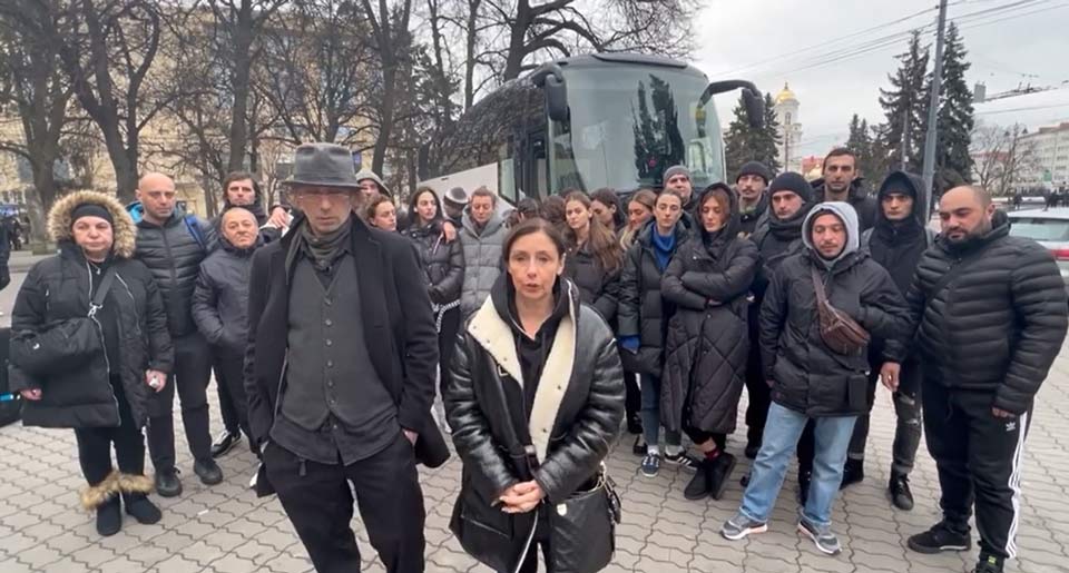 ანსამბლი „სუხიშვილები“ მიმართვას ავრცელებს
