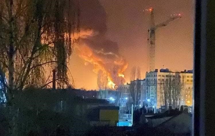 რუსეთმა ვასილკოვოში ნავთობის ბაზა დაბომბა-უკრაინის მესამე მძიმე ღამე