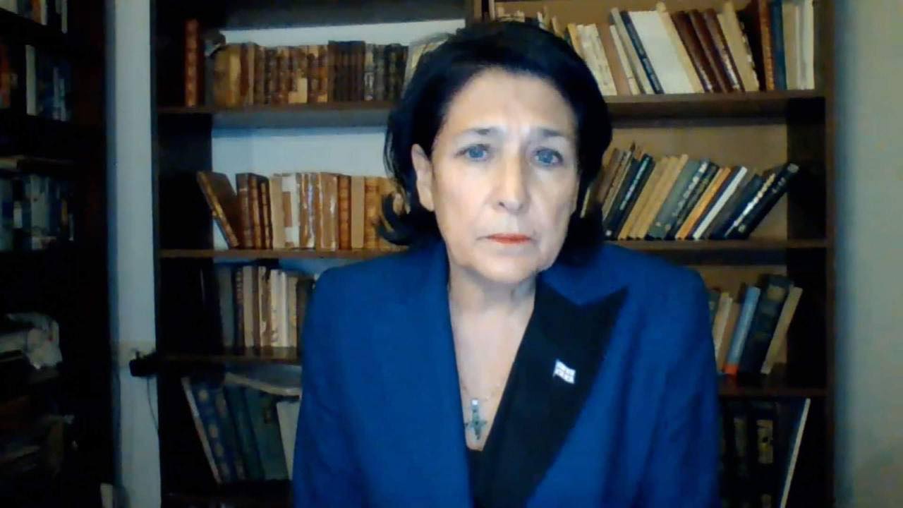 ის არ ელოდა უკრაინის მიერ გაწეულ წინააღმდეგობას-სალომე ზურაბიშვილი პუტინზე