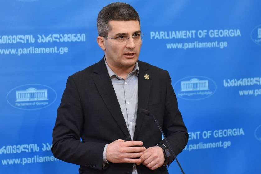 მდინარაძის ინფორმაციით, უკრაინის ელჩს საქართველო საერთოდ არ დაუტოვებია