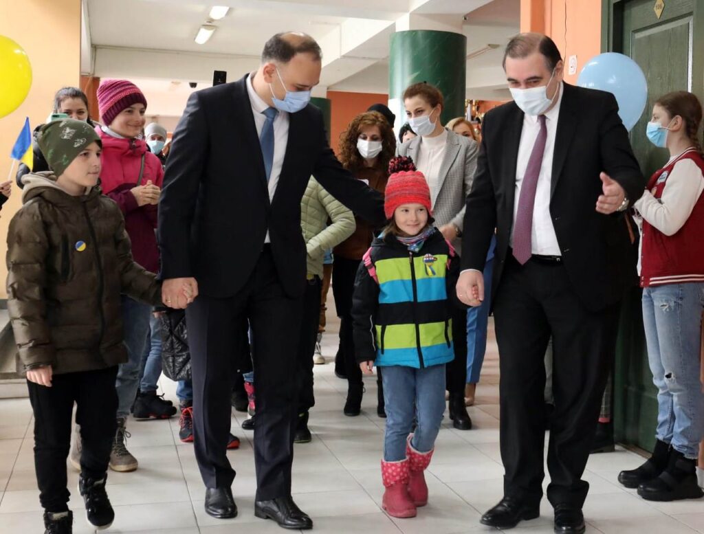 თბილისისა და რეგიონების სკოლებში უკრაინიდან ჩამოსული 58 ბავშვი ჩაირიცხა