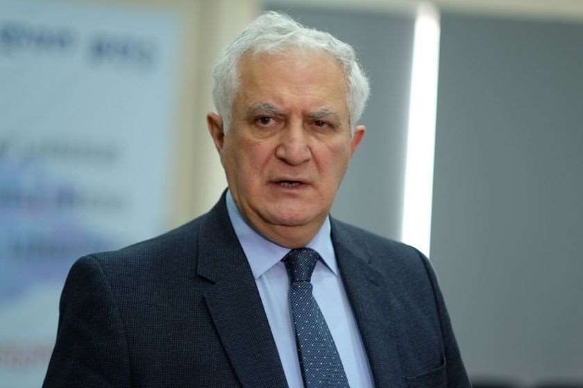 სპეციალისტთა უმრავლესობა ფიქრობს, რომ ახალი, იგივე ჰიბრიდული შტამი თუ გაჩნდა, არ უნდა იყოს ისეთი მძიმე, როგორც „დელტა“,-გამყრელიძე
