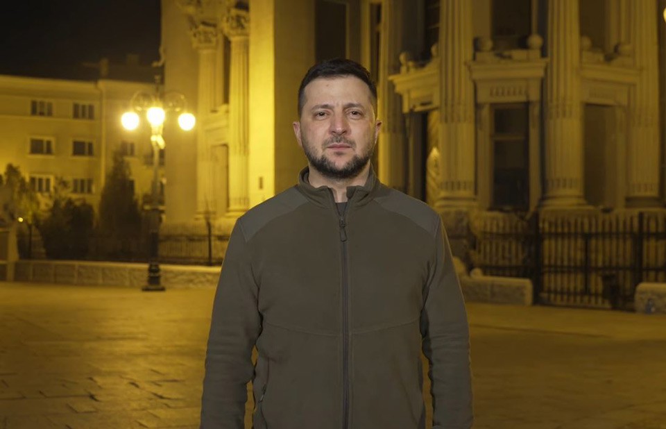 უნდა გავავრცელოთ ჩვენი სიმამაცე. უნდა დავიწყოთ გლობალური კამპანია-ზელენსკი