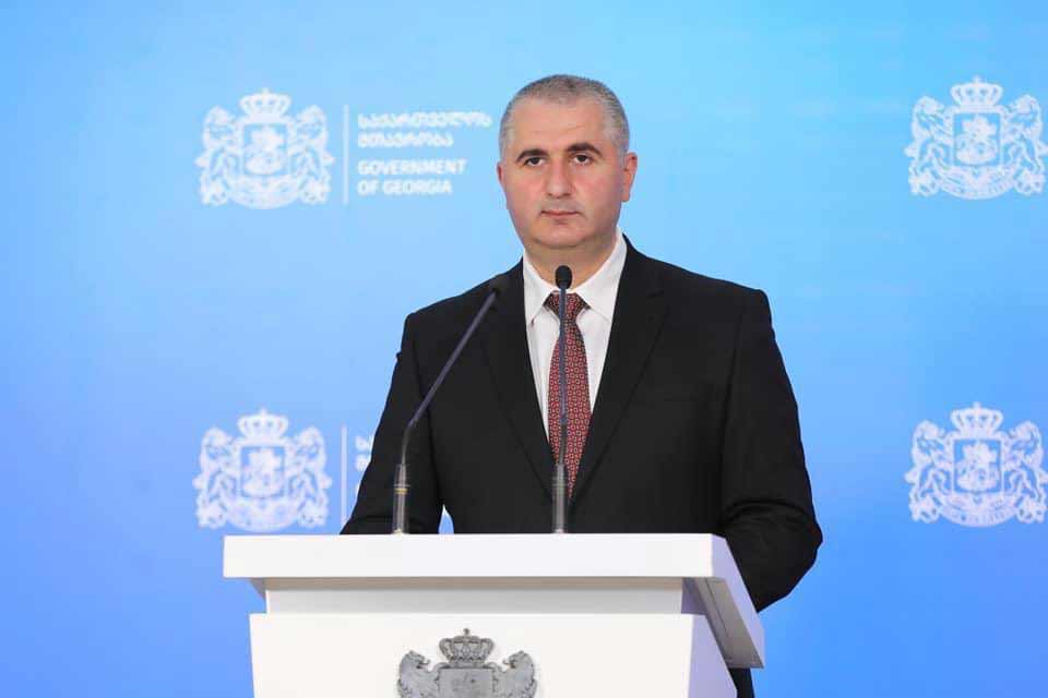 დასტაბილურებული ლარის კურსი აჩენს მოლოდინს, რომ საწვავის ფასი უნდა შემცირდეს-ლაშა ხუციშვილი