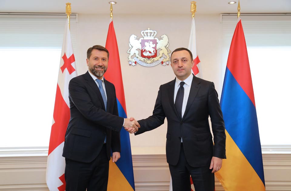 ირაკლი ღარიბაშვილი სომხეთის იუსტიციის მინისტრ კარენ ანდრეასიანს შეხვდა