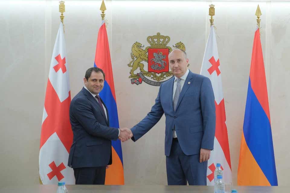 საქართველოსა და სომხეთის თავდაცვის მინისტრებმა 2022 წლის ორმხრივი თანამშრომლობის გეგმას მოაწერეს ხელი