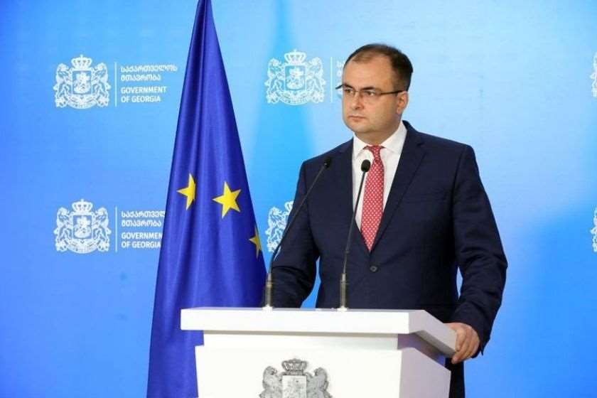 სააკაშვილი არსად გაუყვანიათ, იგი რუსთავის მე-12 დაწესებულებაშია-რატი ბრეგაძე