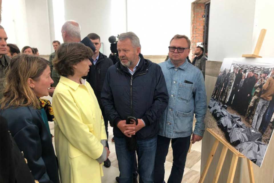 საფრანგეთის საგარეო საქმეთა მინისტრი ბუჩაში ჩავიდა