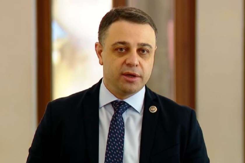 თუ ვინმემ შეიძლება, გცემოთ, გვერდით გიზით მანჯგალაძე, მაგისი გეშინოდეთ-ღუდუშაურმა ვაშაძეს მიმართა
