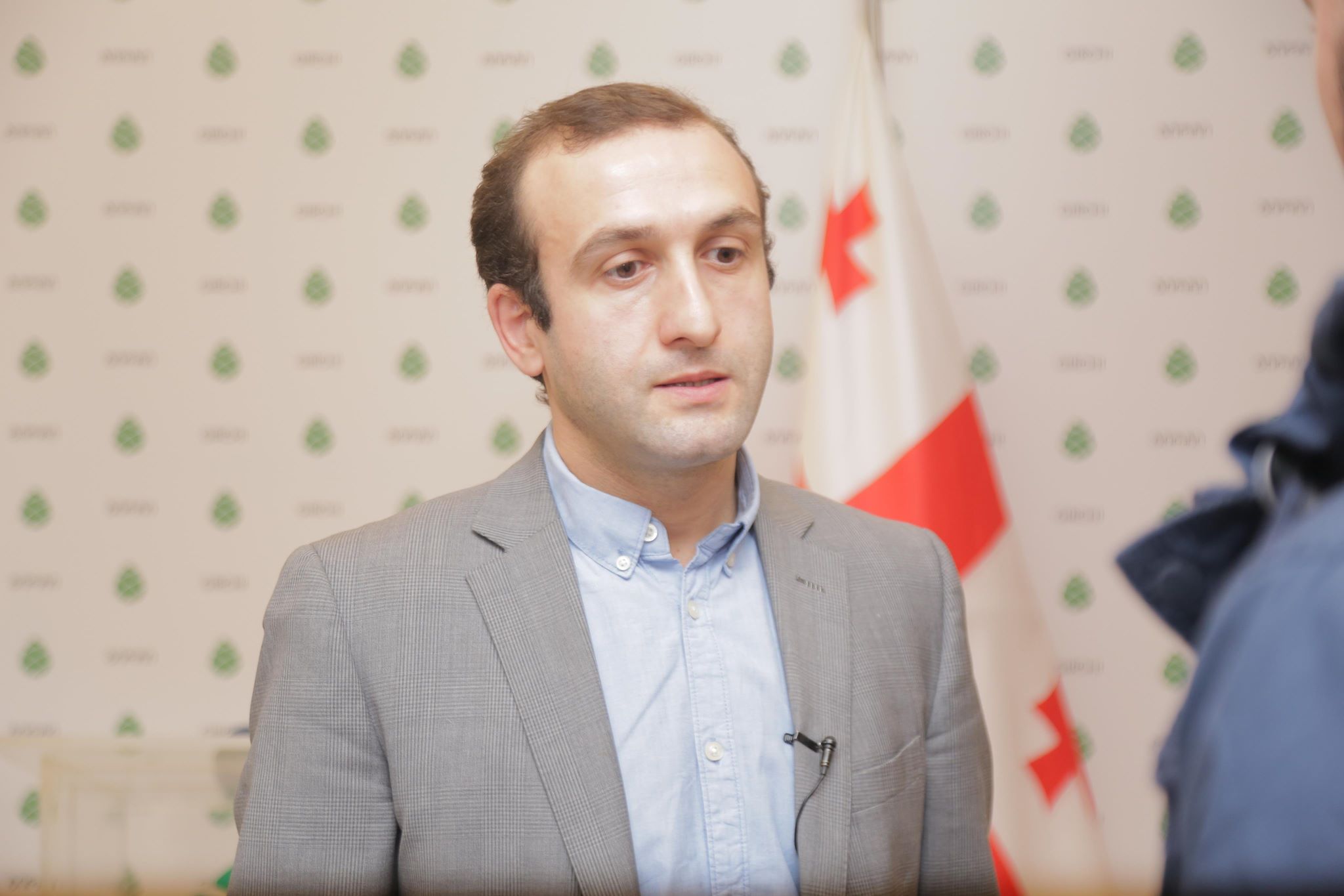 „ნაციონალური მოძრაობის“ სახელით ნებისმიერ იდეაზე, მათ შორის დასავლურ ღირებულებებზე აქციის დაგეგვმა სახელის გატეხვაა-ხვიჩია