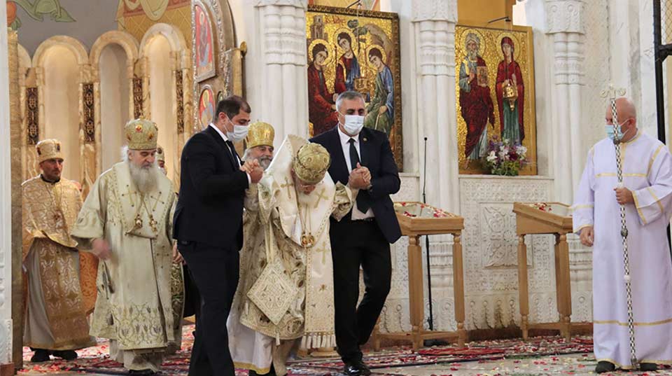 მადლი უფლისა ჩვენისა იესო ქრისტესი ფარავდეს სრულიად საქართველოს და მთელ მსოფლიოს-ილია მეორე