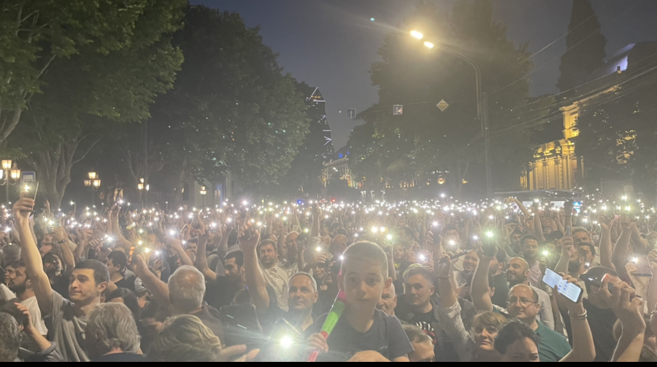 რუსთაველის გამზირზე აქცია, სახელწოდებით „შინ ევროპისკენ“ გაიმართა