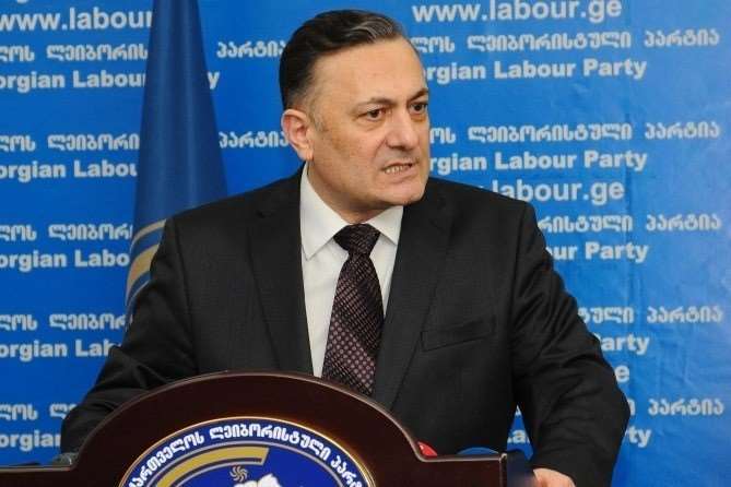შალვა ნათელაშვილი - გეიპრაიდის ღონისძიებებში მონაწილეობისა და პარლამენტში უძრავად მჯდომ ოპოზიციასთან შესახვედრად ვაშინგტონიდან ჩამოსულ მაღალჩინოსანს ჩვენი პარტიის დევნაზეც რომ გაემახვილებინა ყურადღება, მის მისიას ეს არ დაამცრობდა