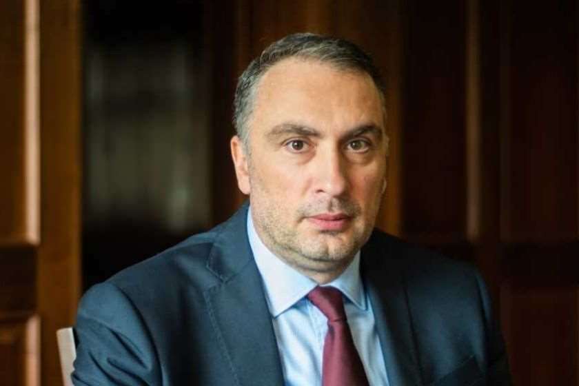 ვაფასებ ბიძინა ივანიშვილის დამოკიდებულებას, რომ მან ბანკთან დავა ზომაზე მეტად არ მოახვია საზოგადოებას-ვიქტორ ყიფიანი
