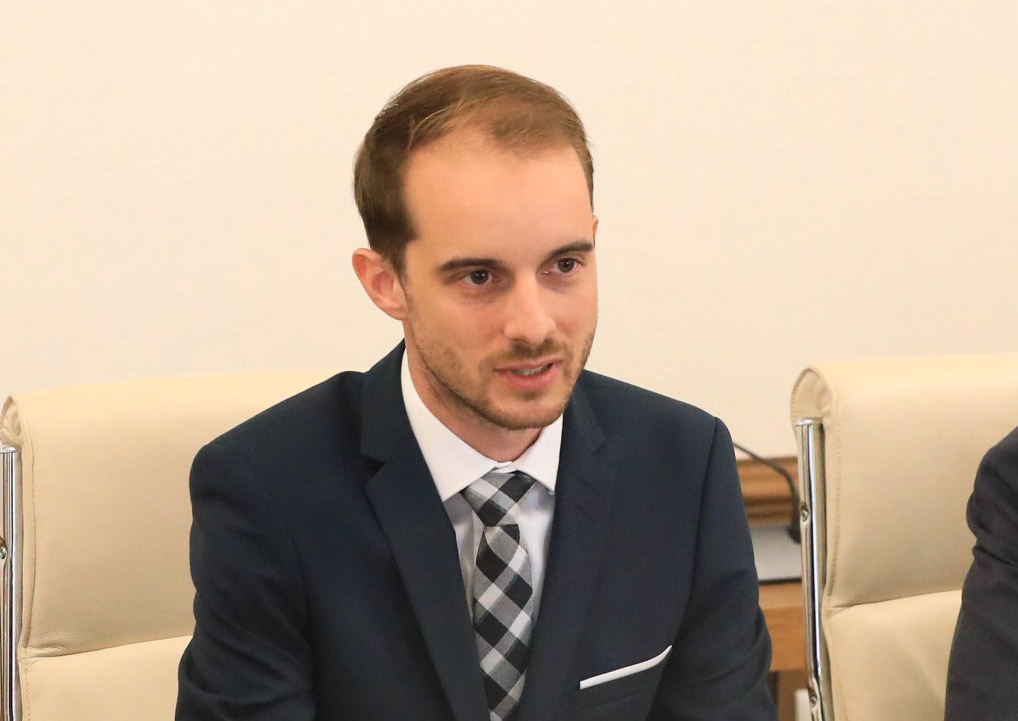 ევროკავშირის ელჩის მოვალეობის შემსრულებელი - ჩვენ მოვუწოდებთ ინკლუზიურობისკენ პარლამენტში მუშაობისას, ოპოზიციურ პარტიებსა და სამოქალაქო საზოგადოებას ჩართულობისკენ​