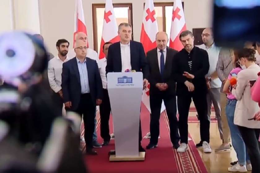 ამერიკის ელჩმა უარი თქვა რადიკალური ოპოზიციის გზავნილების სრულ უარყოფაზე-"ხალხის ძალა" მორიგ განცხადებას ავრცელებს