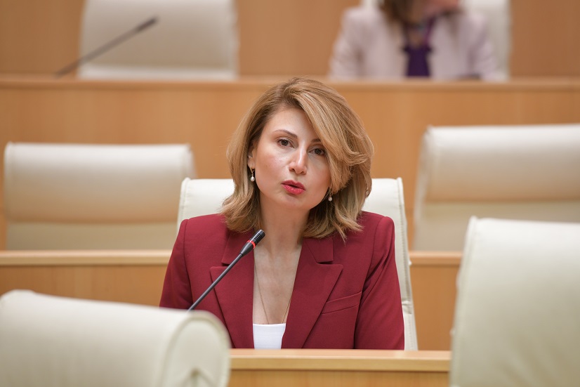 ევროპის საბჭოში ელჩად დანიშვნის გამო, საპროცედურო საკითხთა კომიტეტმა თამარ ტალიაშვილისთვის სადეპუტატო უფლებამოსილების შეწყვეტას მხარი დაუჭირა