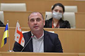 ნაციონალური მოძრაობა“ უნდა დაუბრუნდეს იმ ხალხს, ვისთვისაც მნიშვნელოვანია „ვარდების რევოლუციის“ იდეალები-ლევან ხაბეიშვილმა პარტიის თავჯდომარის პოსტზე საკუთარი კანდიდატურა წარადგინა