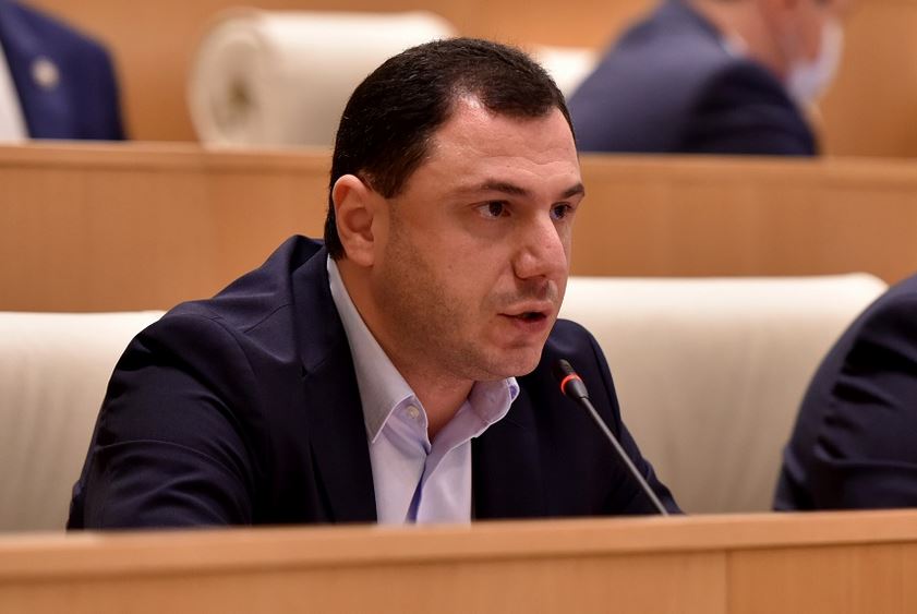 გიორგი ამილახვარი - „ნაციონალური მოძრაობის“ კანონპროექტს უნდა მოვაცილოთ „დე“, რადგან ის არის ოლიგარქების დასაცავად შექმნილი - პირდაპირ იკითხება, რომ ცვლილებები მოარგეს ერთადერთ ადამიანს, დავით კეზერაშვილს