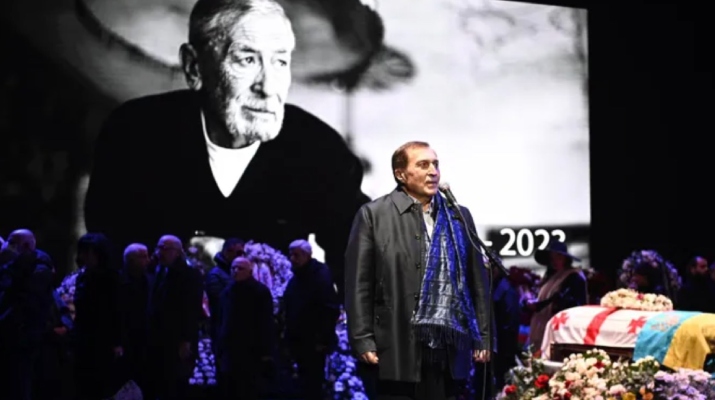 “უკანასკნელი მეფაიტონე ემშვიდობება თბილისს” - პაატა ბურჭულაძე