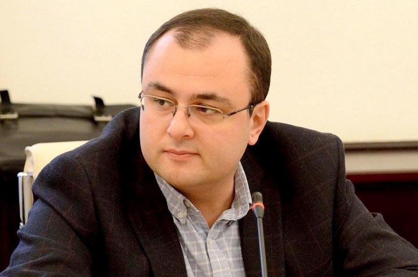 რატი ბრეგაძე „ნაციონალურ მოძრაობას“ - შანტაჟით ბრძენ ქართველ ხალხს ვერ შეაშინებთ