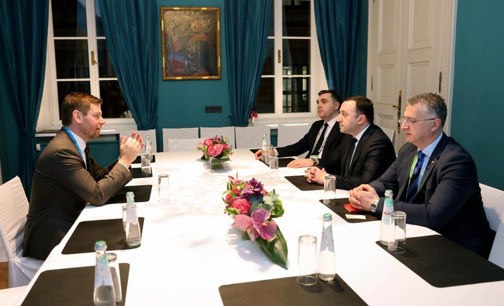 ირაკლი ღარიბაშვილმა და კონგრესმენმა, ერიკ სვოლველმა ორი ქვეყნის სტრატეგიული პარტნიორობის შემდგომი გაღრმავების შესაძლებლობები განიხილეს