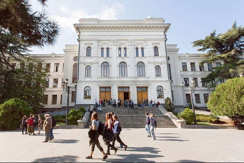 თსუ-ს სტუდენტები რექტორ სამუშიას და საბჭოს წევრებს მოუწოდებენ გამოხატონ უნივერსიტეტის პოზიცია რუსულ კანონზე