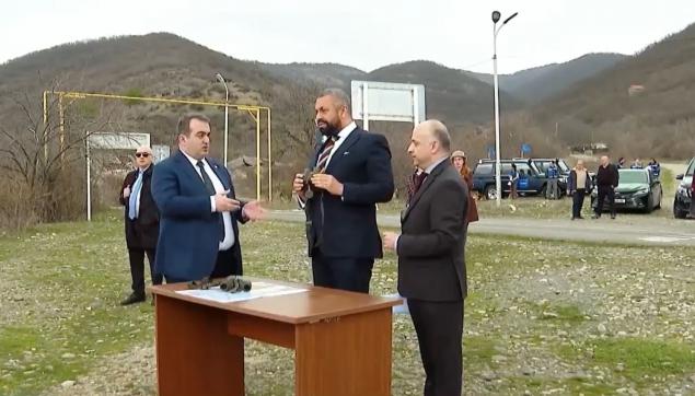გაერთიანებული სამეფოს საგარეო საქმეთა სახელმწიფო მდივანი საოკუპაციო ხაზთან ჩავიდა