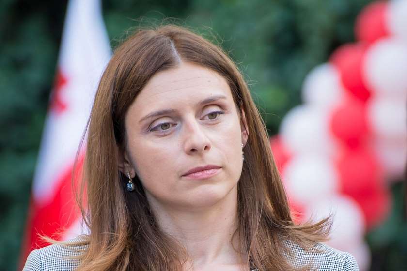 თეონა აქუბარდია - „ქართული ოცნება“ ფაქტობრივად, ოპოზიციაში გადადის, რადგან ისეთი პრეცედენტი არ არსებობს, რომ უმრავლესობაში მყოფი ძალა პარლამენტის საბოტაჟს ახდენდეს