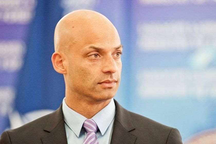 ჯეიმს აპატურაი საქართველოში ჩამოდის