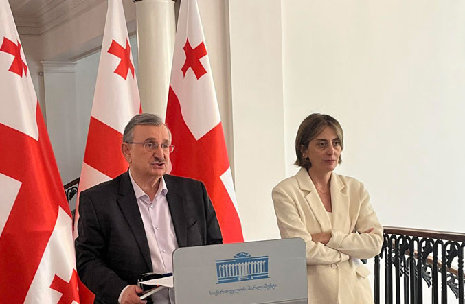 „ევროოპტიმისტებმა“დაარეგისტრირეს კანონპროექტი, რომლითაც რუსეთის მოქალაქეებზე საქართველოში საინვესტიციო და მოკლევადიანი ბინადრობის ნებართვების გაცემა 2024 წლის ბოლომდე შეჩერდეს