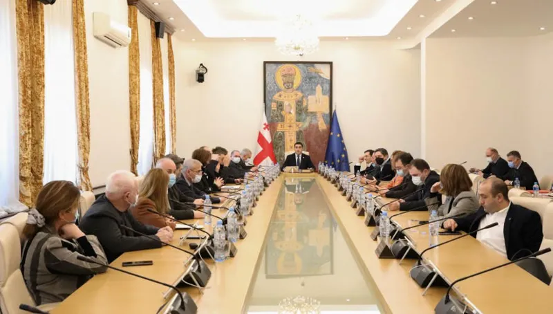 ბიუროს დღევანდელ სხდომაზე დადგენილების პროექტი წარედგინება, რომელიც შოვში მომხდარ სტიქიასთან დაკავშირებით, დროებითი საგამოძიებო კომისიის შექმნას ითვალისწინებს