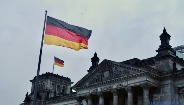 Germany’s finance minister calls for more aid to Ukraine from EU members