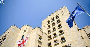 პროკურატურამ თერჯოლის მუნიციპალიტეტის ერთ-ერთი სოფლის საჯარო სკოლის პედაგოგს ადევნების ფაქტზე ბრალდე
