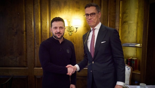 Zelensky discusses strengthening air defense with Stubb